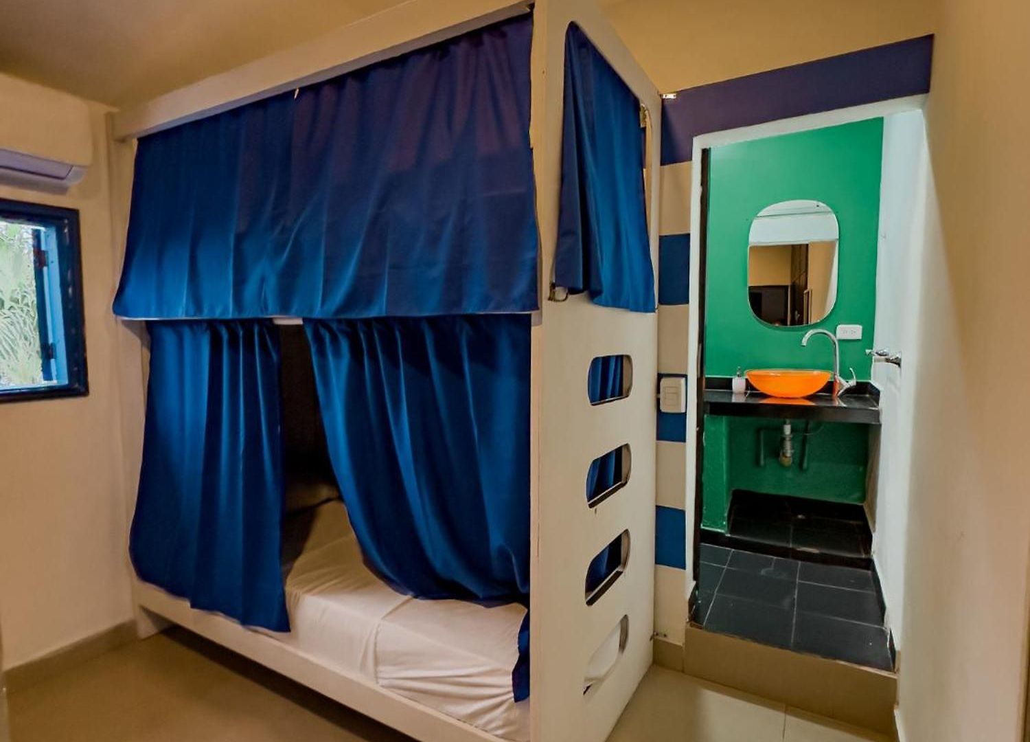 Casa Del Puerto Hostel&suites * Cartagena