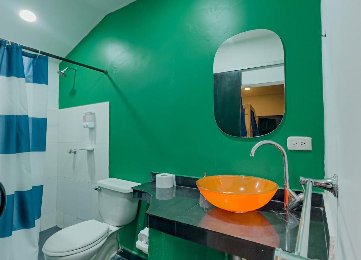 Casa Del Puerto Hostel&suites *