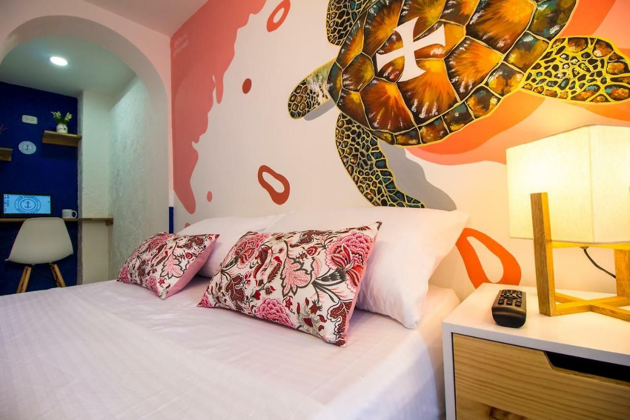 Casa Del Puerto Hostel&suites