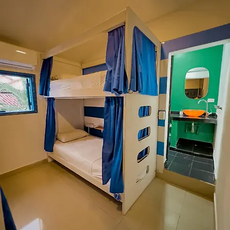 Hostal Casa Del Puerto Hostel&suites