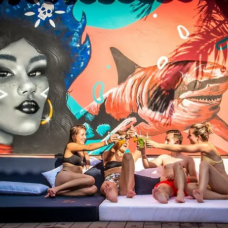 Hostal Casa Del Puerto Hostel&suites