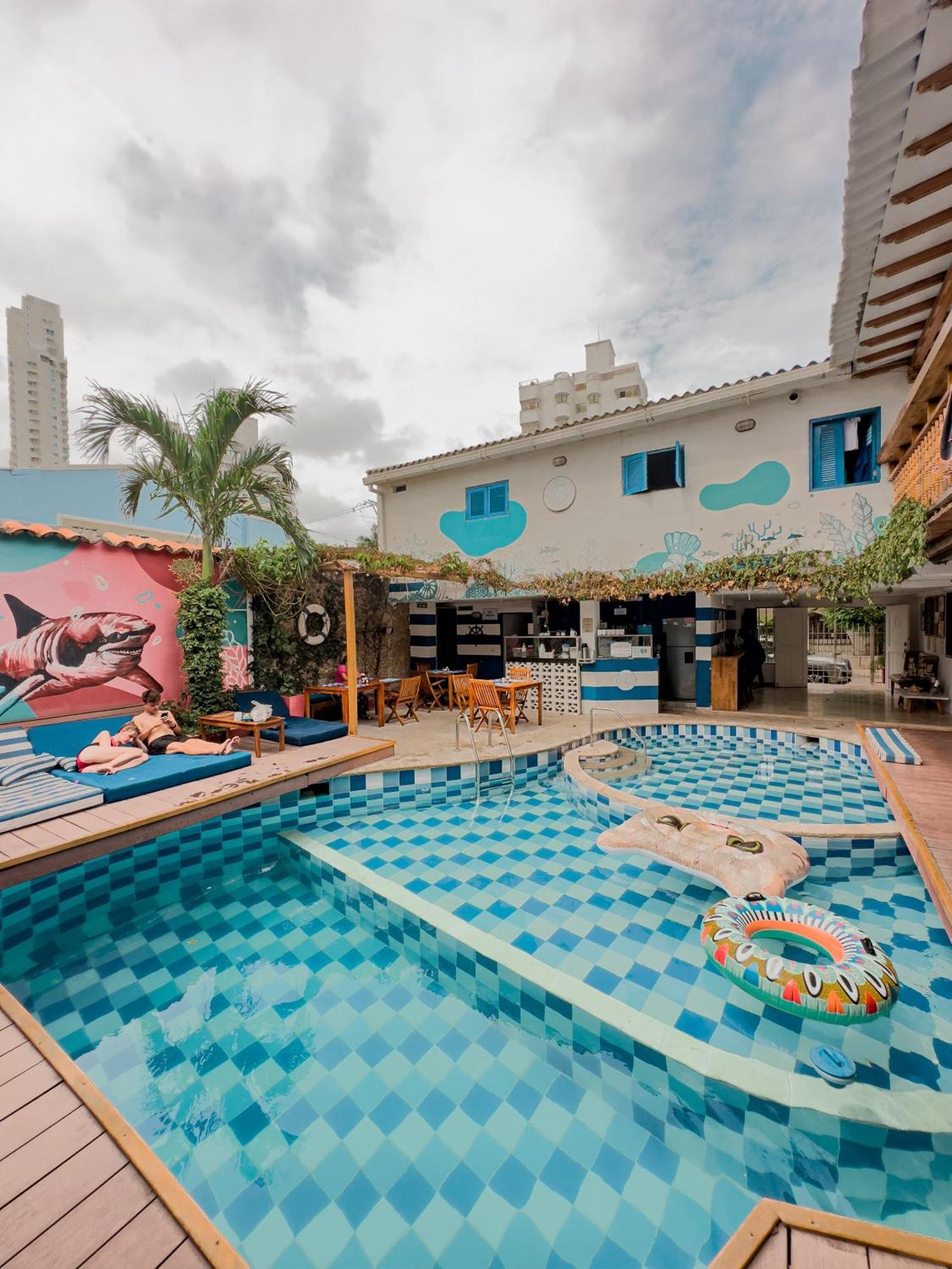 Casa Del Puerto Hostel&suites Hostal *