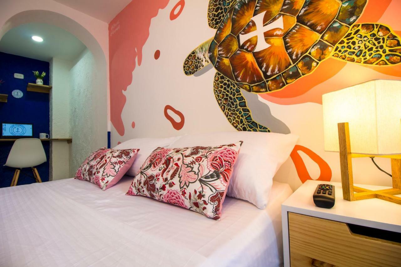 Casa Del Puerto Hostel&suites