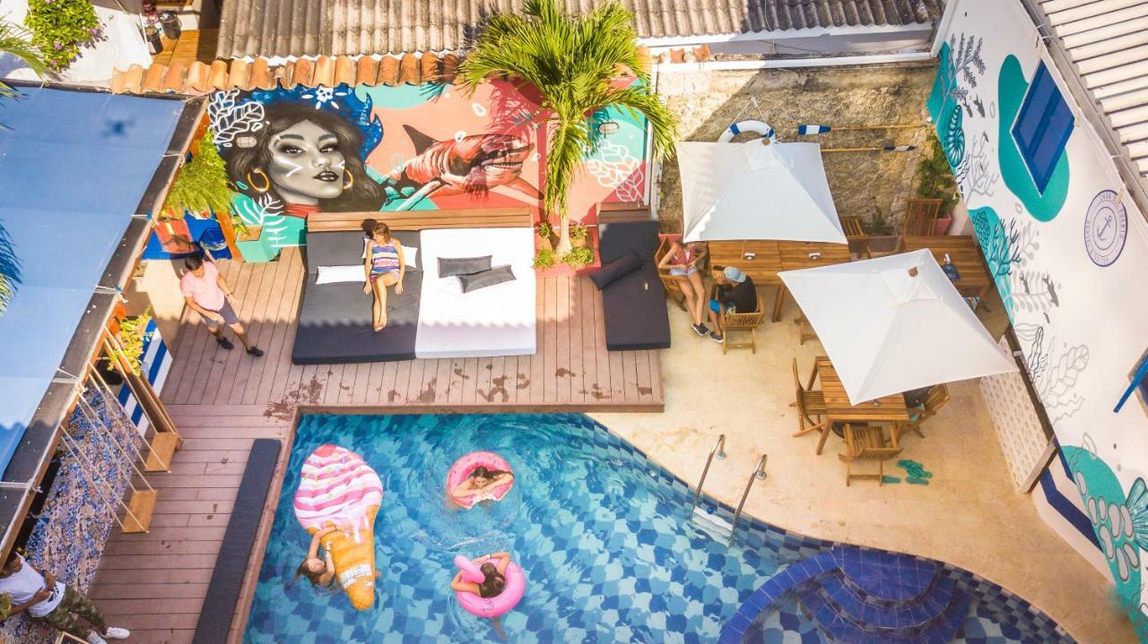 Casa Del Puerto Hostel&suites